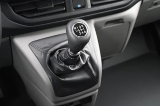 Ford Transit Custom 2024 - 320 2.0 TDCI L2H1 Trend DC 136pk - Carplay - Android - Camera - LED koplampen - Stoel + Stuurverwarming - Rijklaar image 28