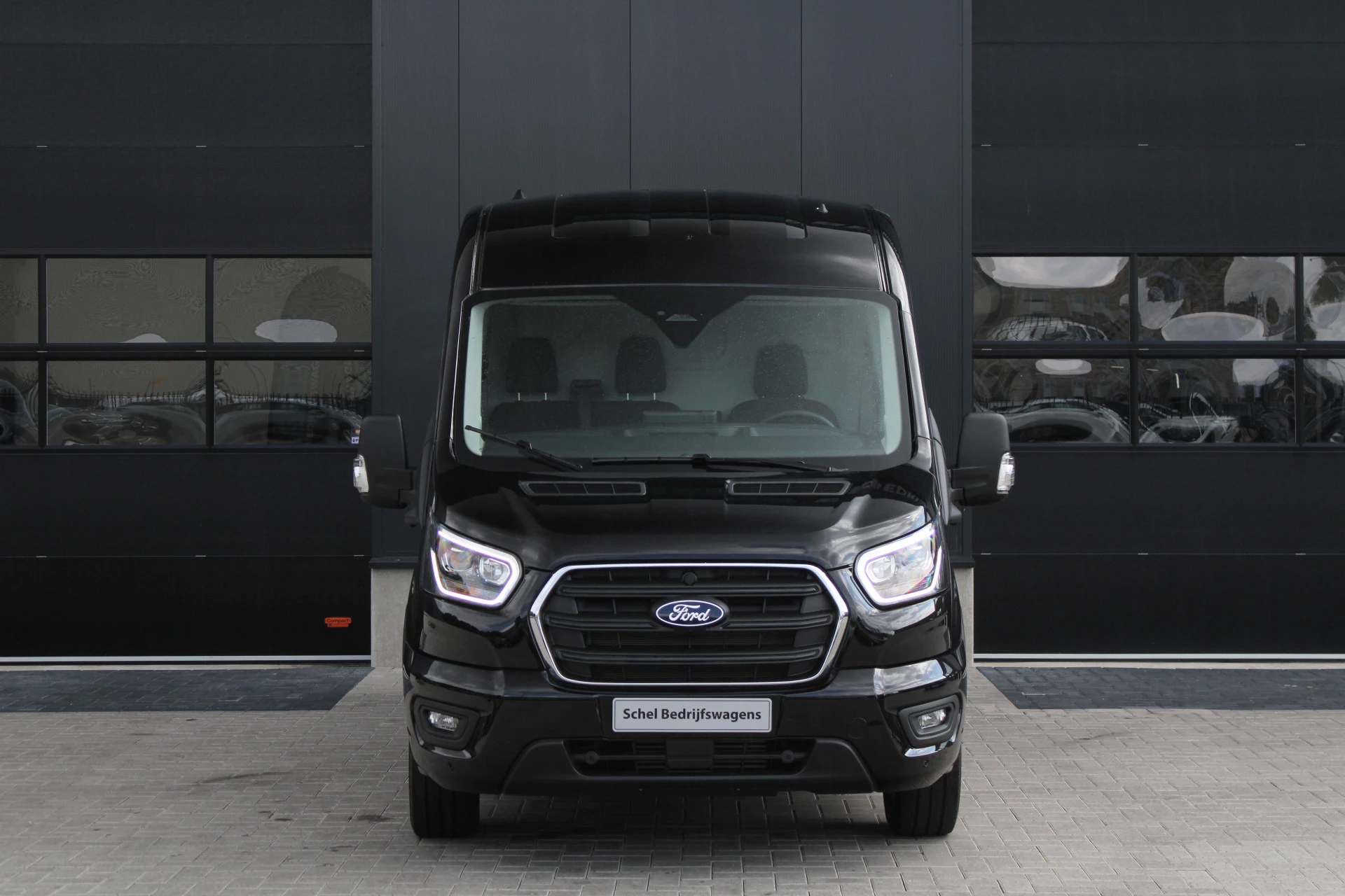 Ford Transit 2024 - 350 2.0 TDCI L2H2 Limited 165pk - Adaptive Cruise - Xenon - Navi - Blind Spot - 360 camera - Rijklaar obrázek 24