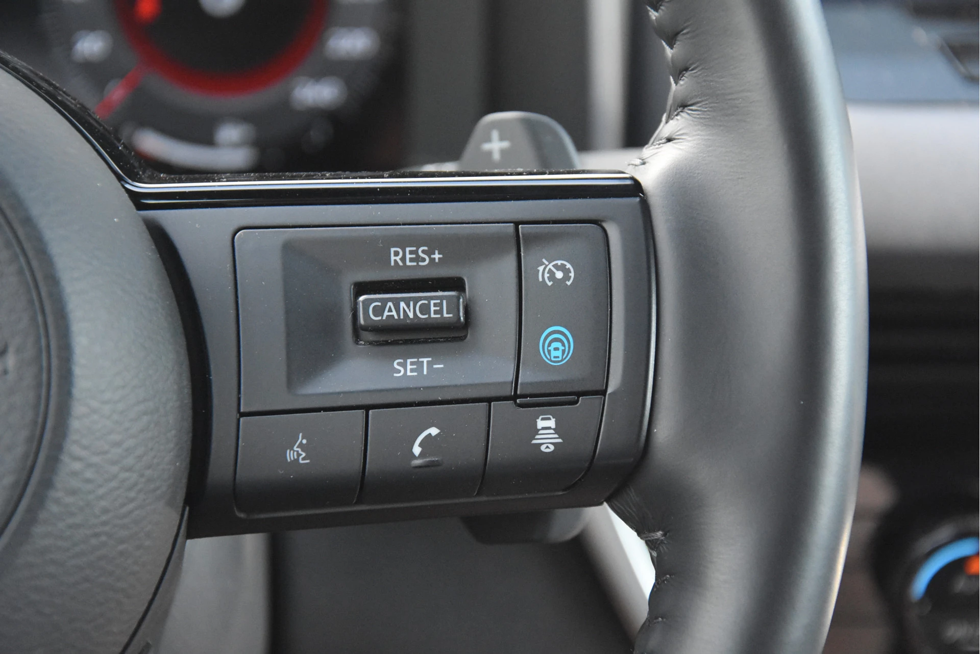 Nissan QASHQAI 2023 - 1.3 MHEV Xtronic Tekna Plus afbeelding 6