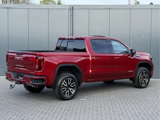 GMC Sierra 2024 - AT4 6.2L V8 420 PK / BPM VRIJ!! / VIRTUAL COCKPIT / HEAD UP / 360 CAMERA / BOSE / LEDER / TREKHAAK / 3500 KG AHG bild 3