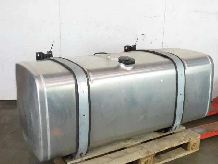MAN - Fuel System Brandstoftank + steunen 590L zdjęcie 1