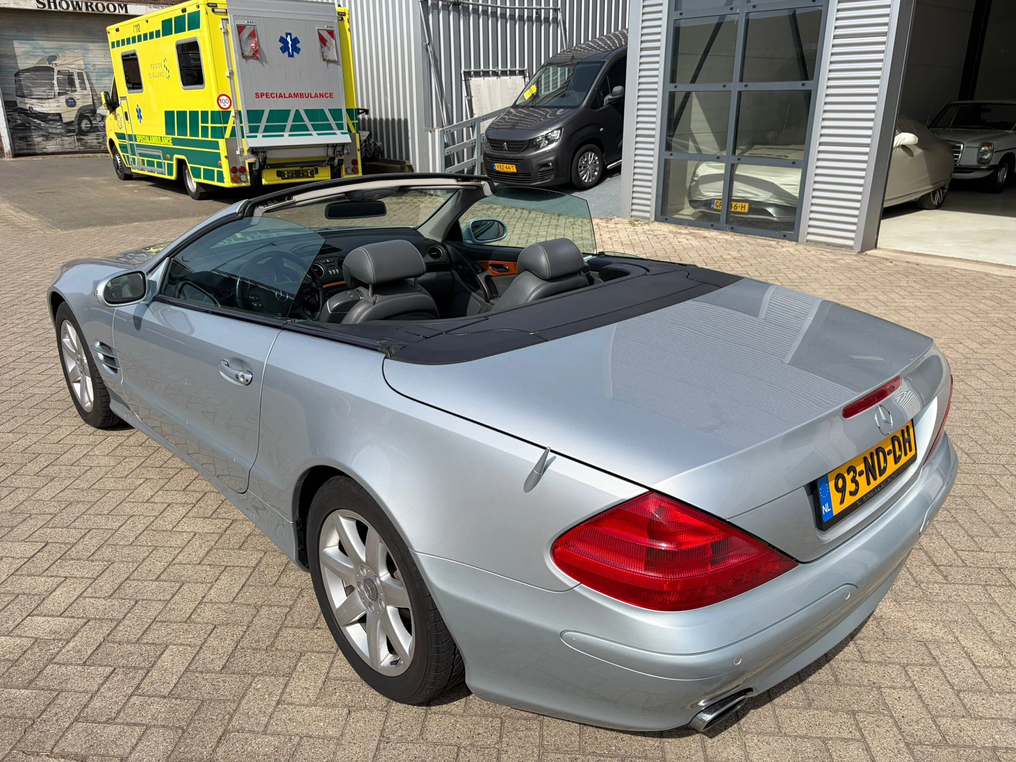 Mercedes-Benz SL 2003 - 350 Cabrio Hardtop Automaat Airco Cruisecontrol NL-Auto 77000KM ORGINEEL obrázek 4