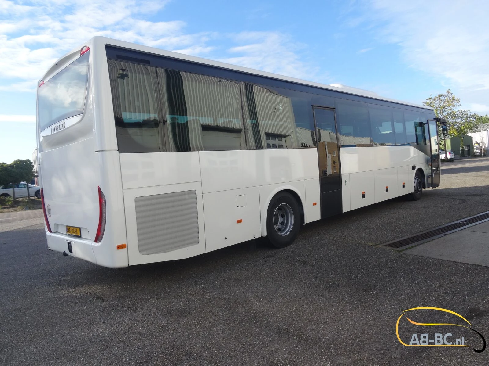 Iveco New 13 MTR Crossway 61 seats ADAS afbeelding 4
