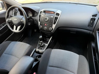 Kia cee'd 2010 - 1.4 CVVT X-tra bj.2010 Airco|Cc|Trekhaak. imagem 9