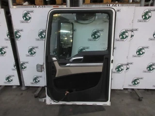 MAN - 81.62600-4118 // 81.62600-4130 // 81.96002-0409 DEUR RECHTS MAN TGX EURO 6 изображение 2 миниатюра