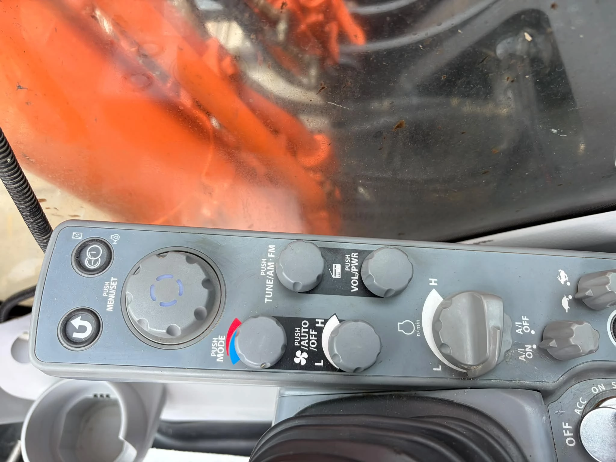 Hitachi ZX210LC-6 New Bucket 2018 imagen 26