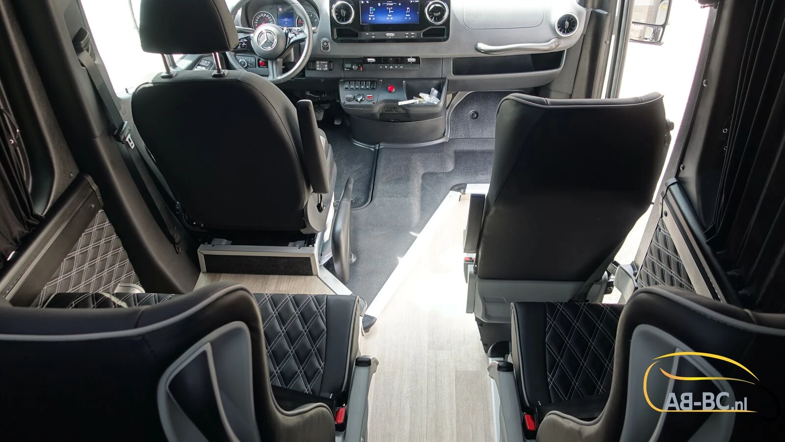 Mercedes-Benz Sprinter 2026 - Aveuro 519 CDI 21 seats EURO 6 obrázek 93