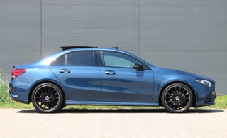 Mercedes-Benz A-Class 2023 - 180 AMG Line Panodak Sfeerlicht !!NIEUWBINNEN!! obrazek 4