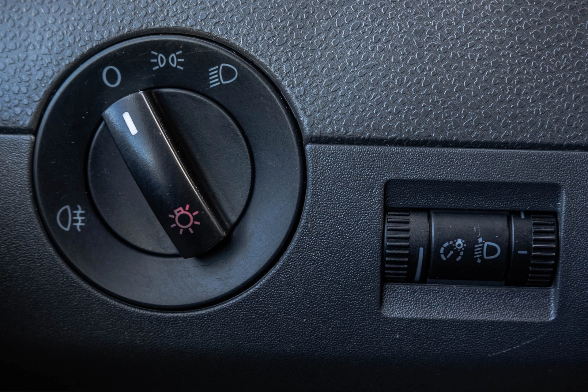 Volkswagen Transporter 2015 - L1H1 | Trekhaak image 22