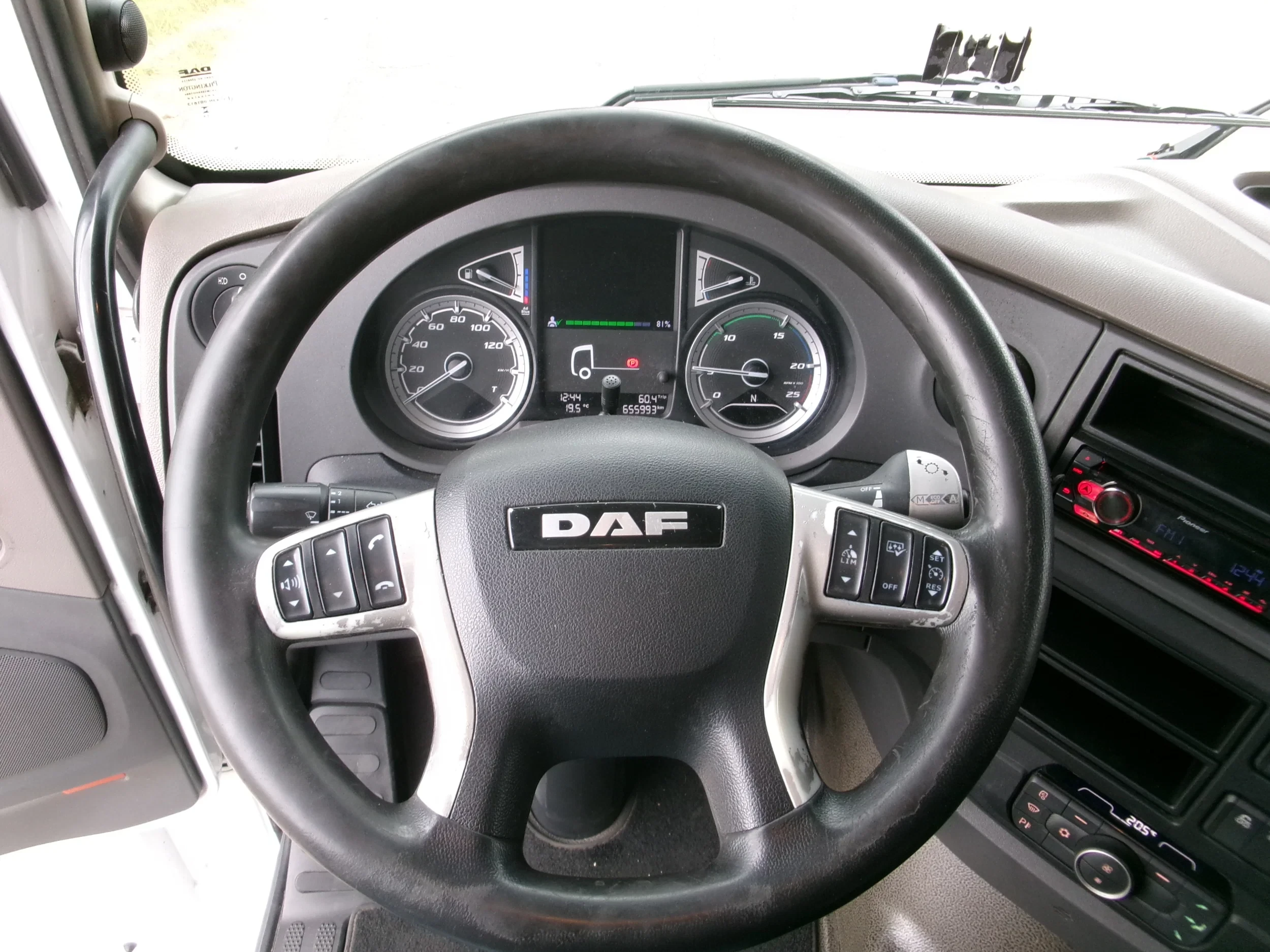 DAF XF 450 2019 - 6X2 NL TRUCK APK 07-2027 Bild 15