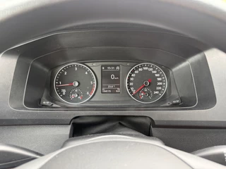 Volkswagen Transporter 2019 - 2.0 TDI 150 PK / L2H1 / DUBBELE CABINE / TREKHAAK / 1e EIG. / AIRCO / CRUISE / ISOFIX / NAVI image 12