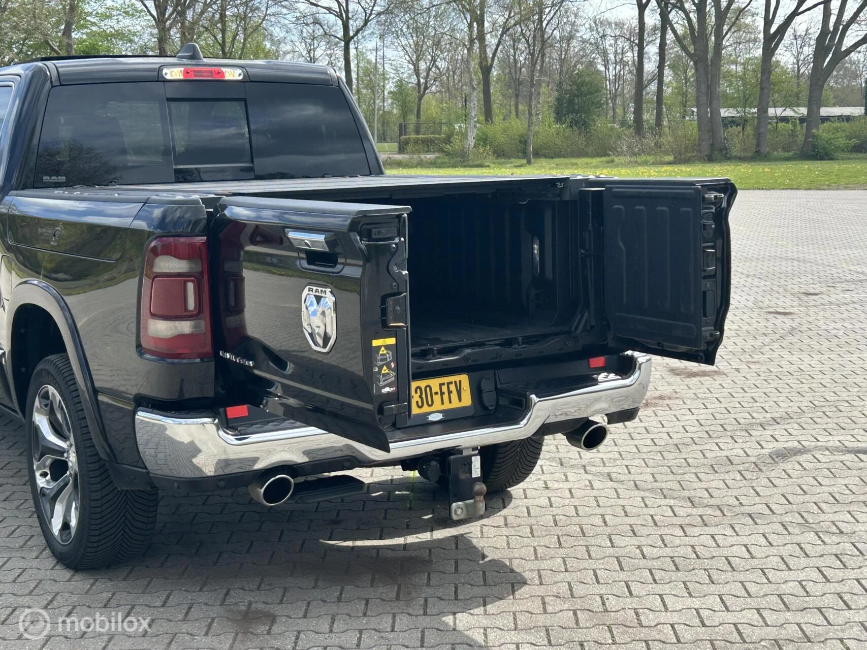 Dodge Ram 1500 2022 - 4X4 5.7 V8 4x4 Crew Cab Limited obrázek 42