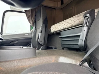DAF 400 2014 - CF SPACECAB (EURO 6 / AS-TRONIC / 8.000 KG. FRONT AXLE / AIRCONDITIONING / FRIDGE / CAMERA SYSTEM / COMPLETE SPOILERSET / ETC.) afbeelding 10