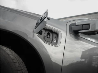 Ford F-150 2023 - Lightning Lariat Standard Range immagine 18