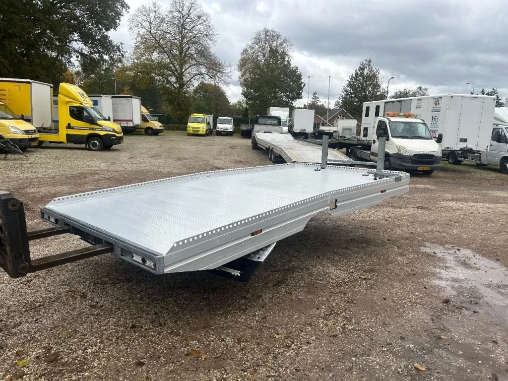 Veldhuizen aluminium OPZETBAK voor vrachtwagen trekker Bild 4