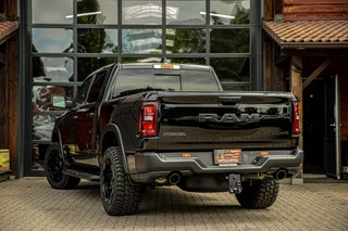 Dodge Ram 1500 2024 - Dodge Rebel Night Hurricane obrazek 6