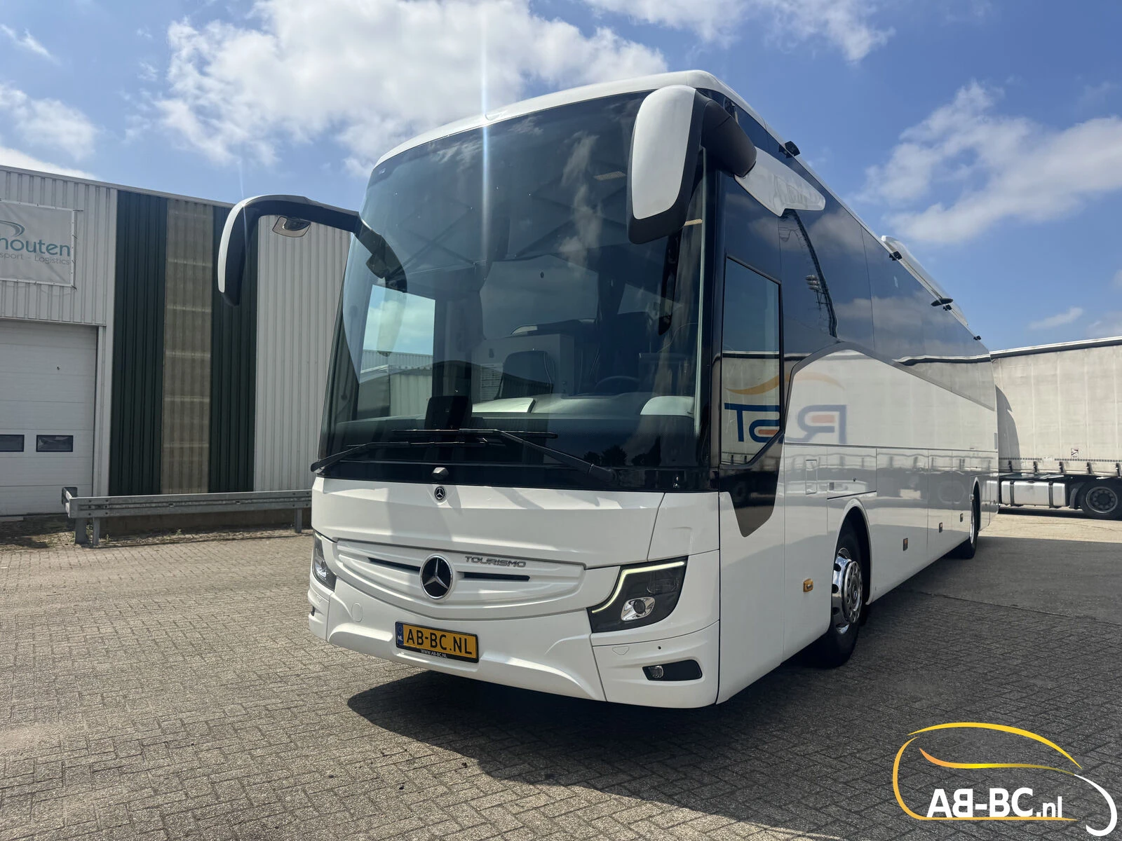 Mercedes-Benz Tourismo RHD 2023 afbeelding 9
