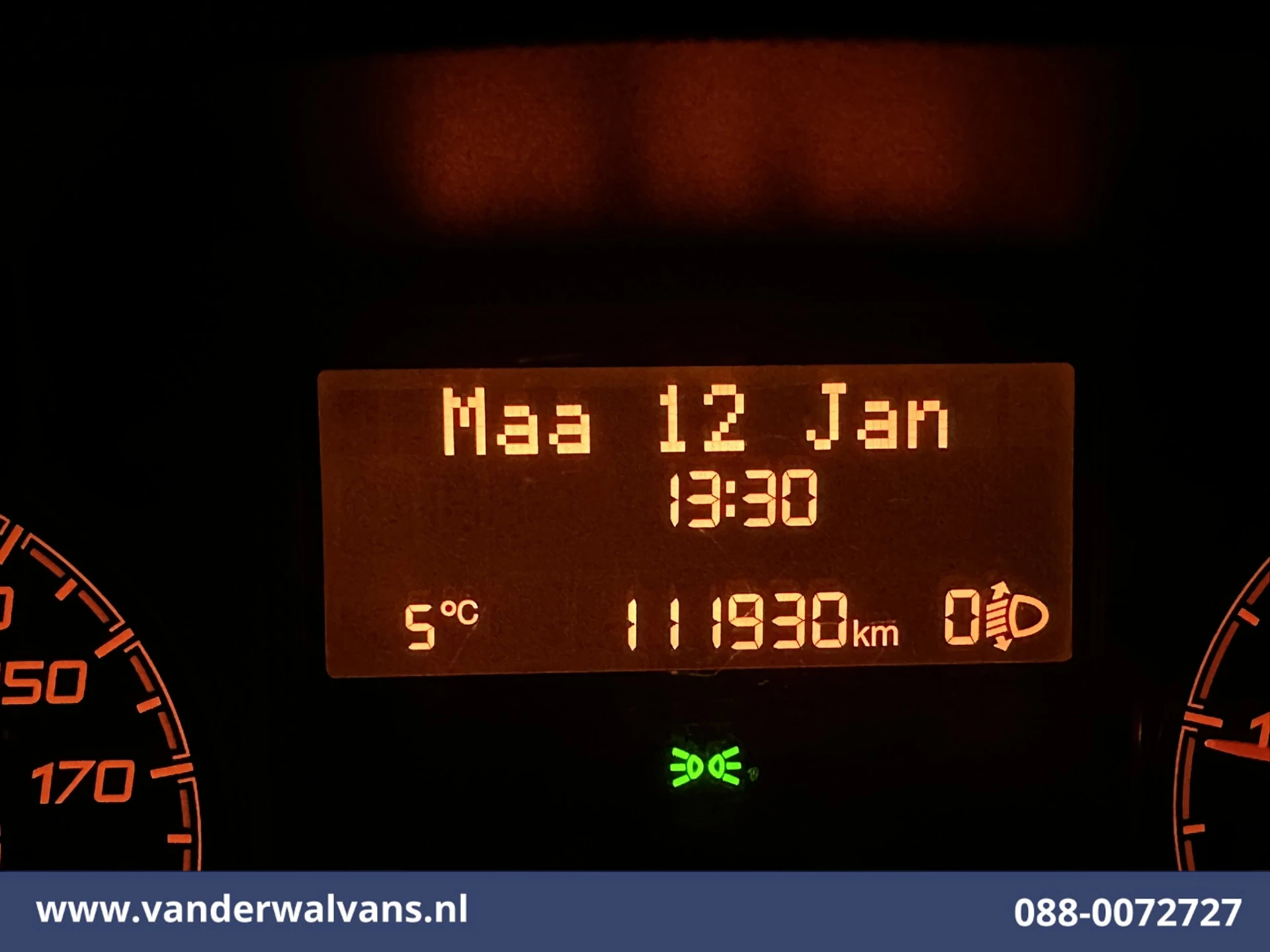 Citroën Jumper 2022 - 2.2 BlueHDi 141pk Bakwagen 436cm Lang Laadklep Euro6 Airco | 1115kg laadvermogen | Cruisecontrol Bild 20