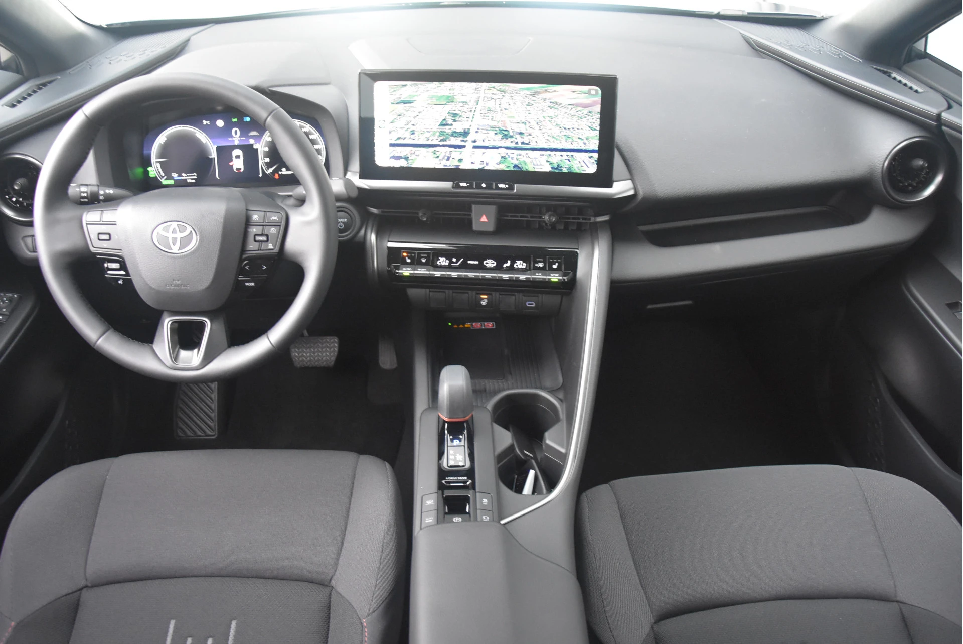 Toyota C-HR 2025 - 2.0 Plug-in Hybrid 220 Dynamic immagine 3