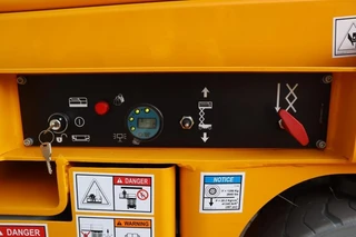 Haulotte 2022 - Compact 10N Valid Iinspection, 10m Working Height, image 3 miniature