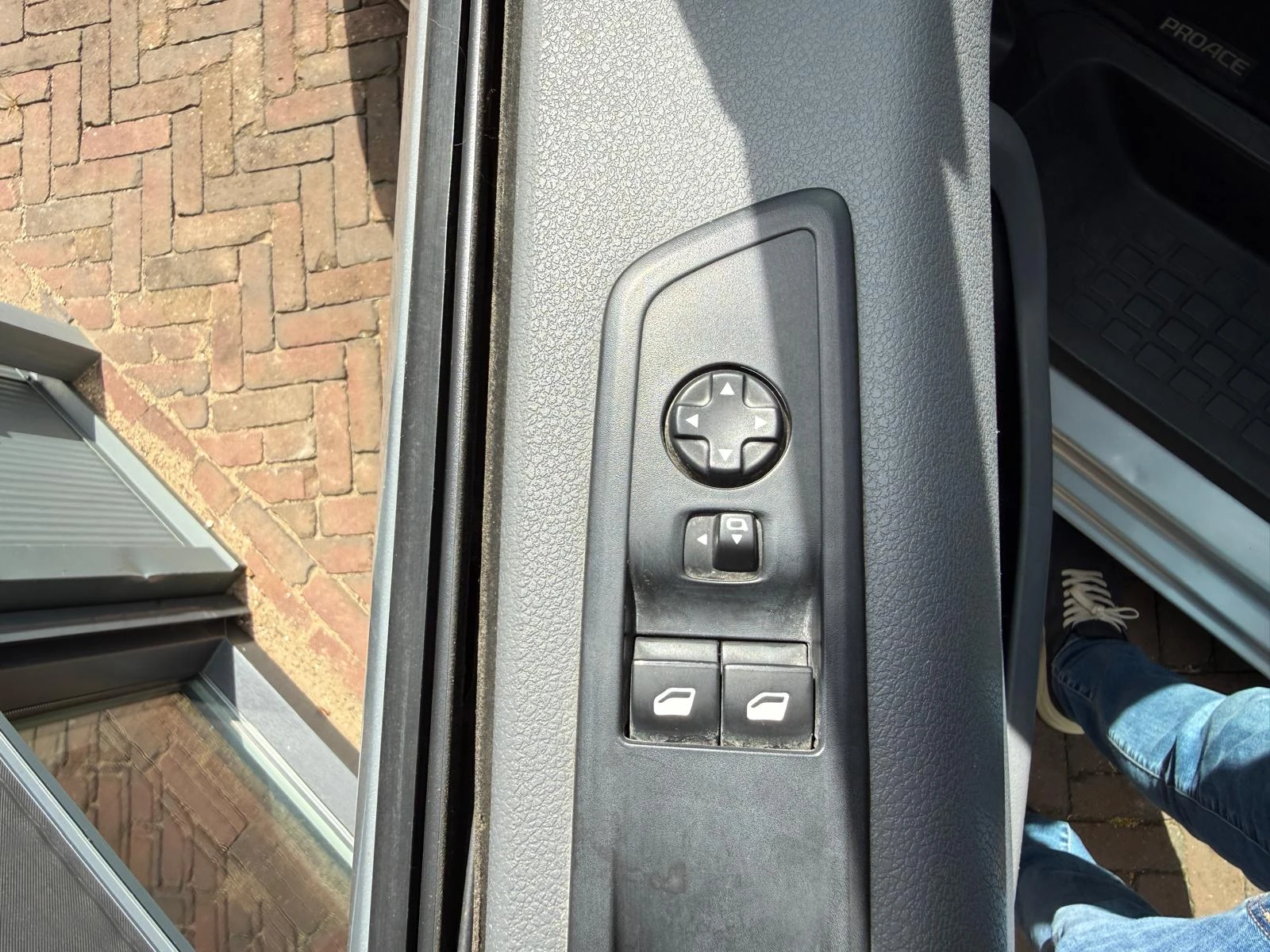 Toyota ProAce 2018 - 2.0 D Professional 2x schuifdeur Trekhaak PDC Navi Clima NAP Half Leer afbeelding 21