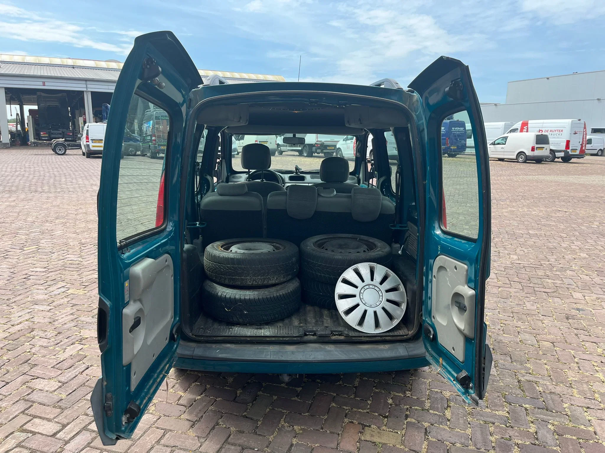 Renault Kangoo 2003 - MARGE-AUTO / ACHTERAS BESCHADIGD afbeelding 9