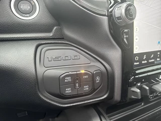 Dodge Ram 1500 2024 - 5.7 V8 4x4 Crew Cab SPORT GT BPM VRIJ! | Incl LPG | Trekhaak 13-polig | Bedcover | Adaptive cruise | PANORAMADAK| zdjecie 23