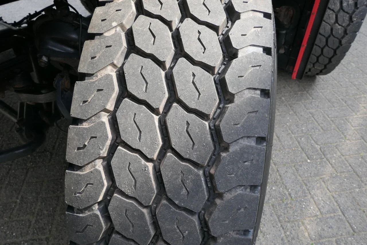 Mercedes-Benz Arocs 4151 2019 - | 8X6 | Voith Retarder | 250470Km | 2019 | Full Spring Suspension | New Tires 100% | Manual Gearbox | Euro6 | French Truck obrázek 28