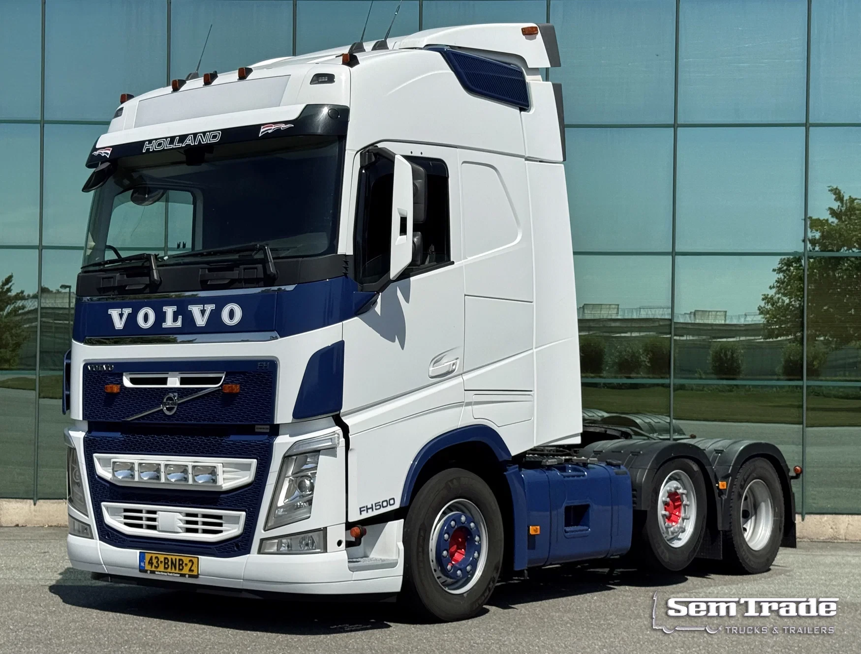 Volvo FH 2019 - 13.500 EURO 6 TWINSTEER 2x TANKS ONLY 765.000 KM 6x2 TOP CONDITION NL-TRUCK afbeelding 1