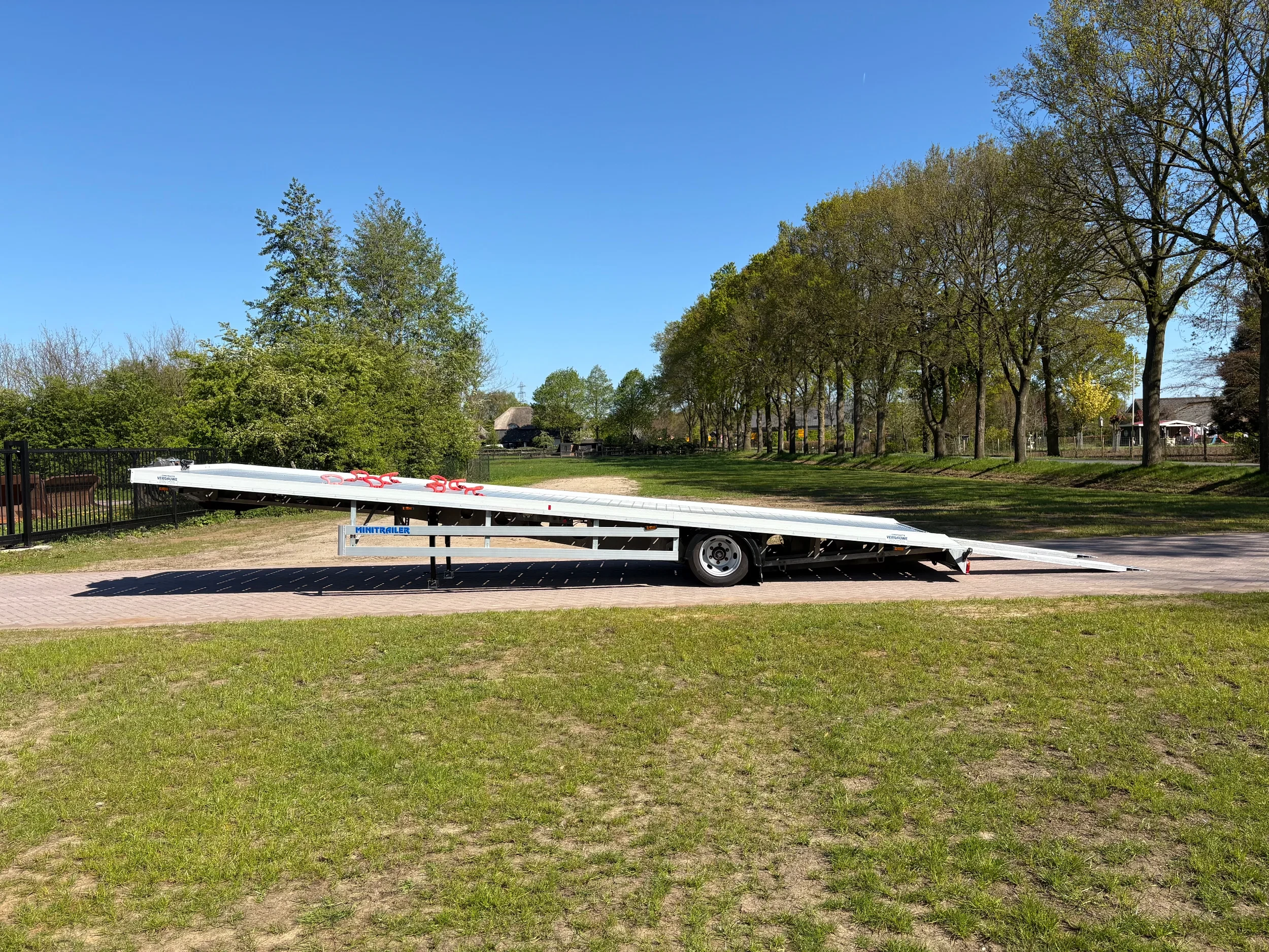 VF minitrailer 2021 - Be oplegger 7 TON ambulance auto transporter met Lier obrázek 1