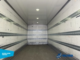 Renault D WIDE 280 4x2 Low mileage + Laadklep 3000 KG 2017 - N/A afbeelding 21