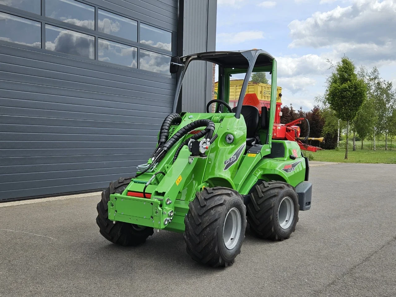 Avant 2025 - 645i Rental mini-shovel afbeelding 10
