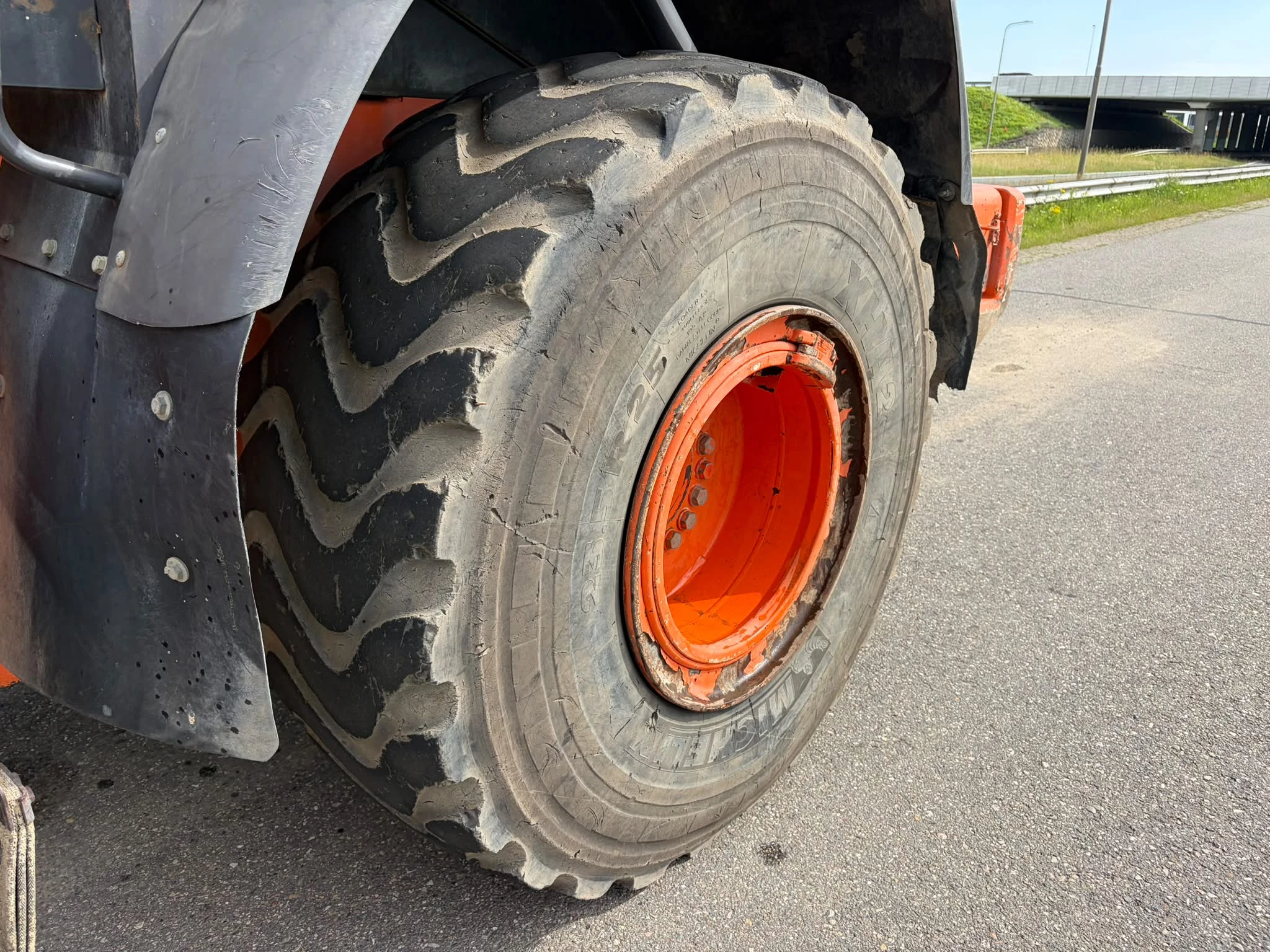 Hitachi ZW220-5B 2016 obrázek 11