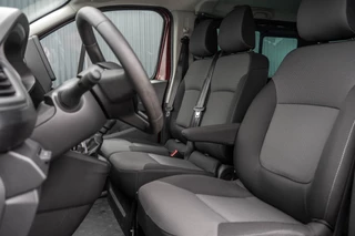 Renault Trafic 2024 - Blue dCi 150PK | L2H1 | 9-Zits | LED | Camera | Navi | Zijschuifdeur R+L | Cruise | Airco | PDC bild 10