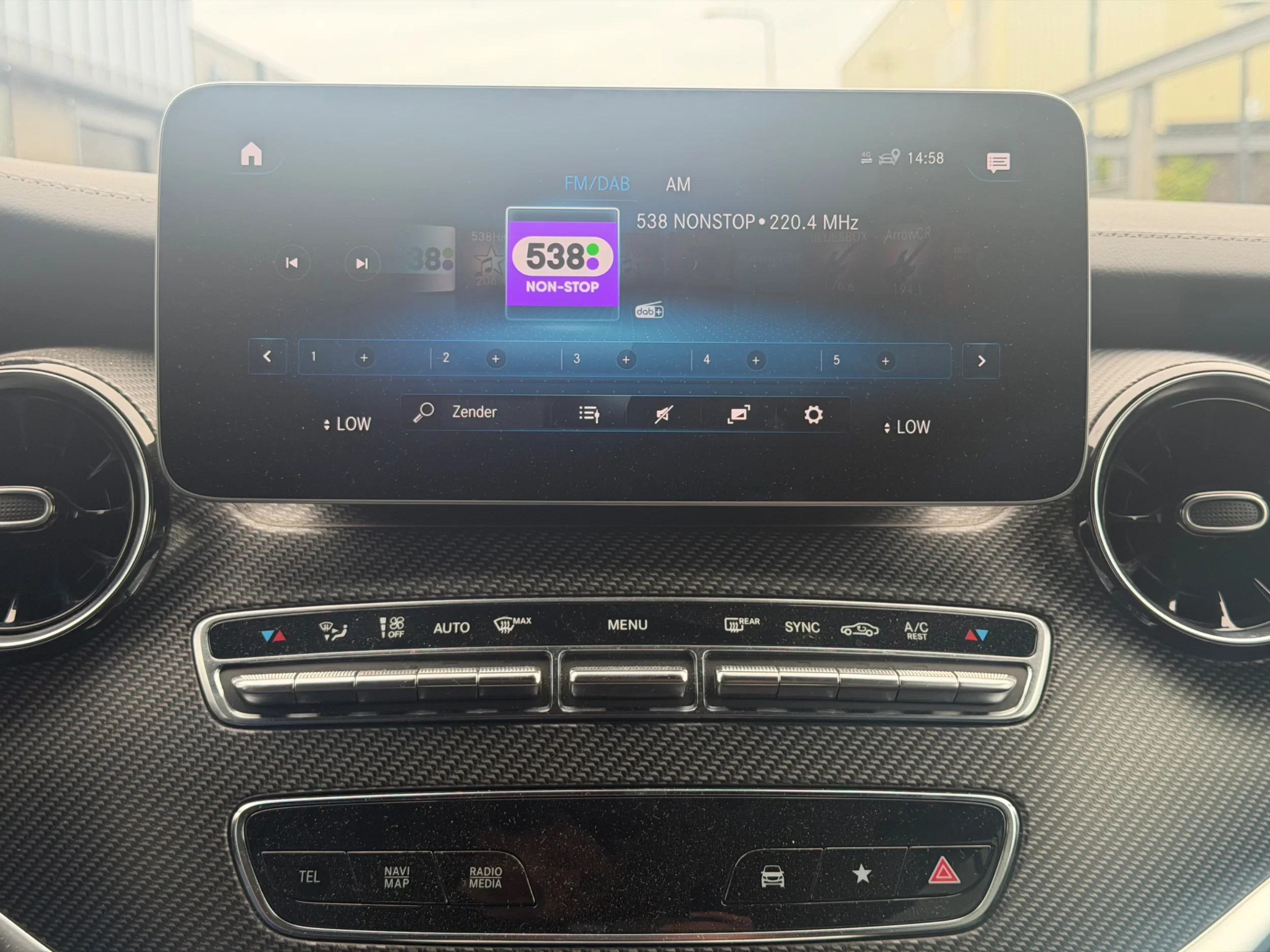 Mercedes-Benz V-Class 2023 - 300D Lang Automaat Airco Navi Luchtvering Memory stoelen obrázek 23
