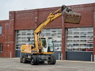 Liebherr N/A 2009 - A900C - 95 KW - Central Greasing - obrazek 25