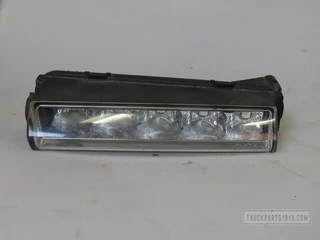 Mercedes-Benz MB - Lighting Dagrijverlichting Li. MP4 imagem 1