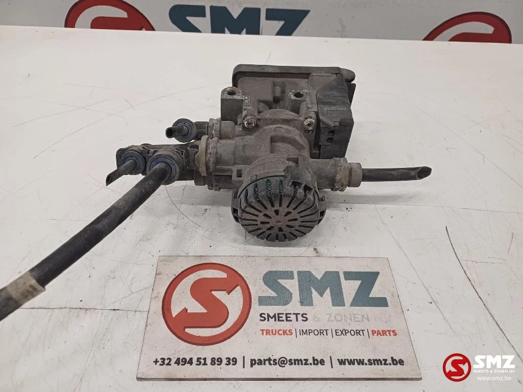 Volvo 2016 - Occ EBS voorasmodulator Volvo obrázek 1