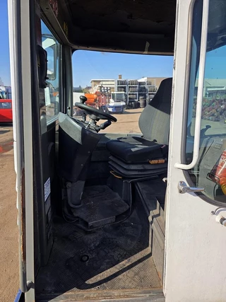 Terberg RT 282 | 4X4 |TURNING CHAIR| AUTOMATIC GEAR|24869 HOURS. 2008 - N/A image 9