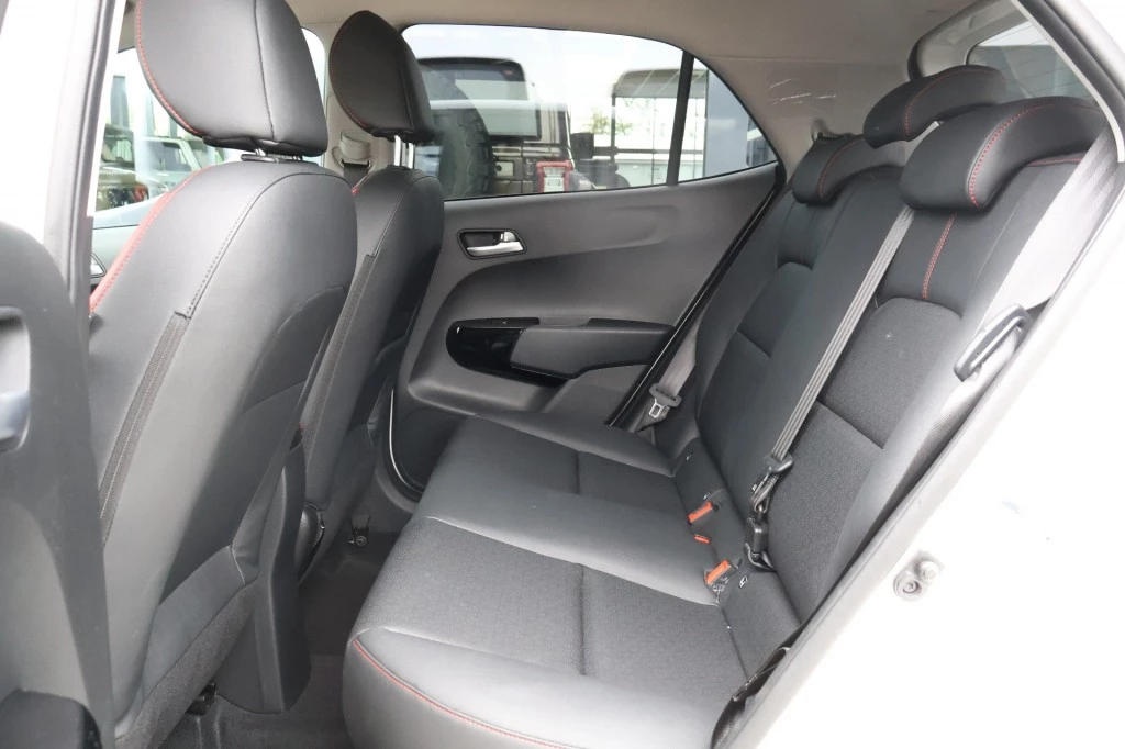 Kia Picanto 2024 - 1.2 Automaat GT-LINE / LED verlichting / Apple Carplay afbeelding 34