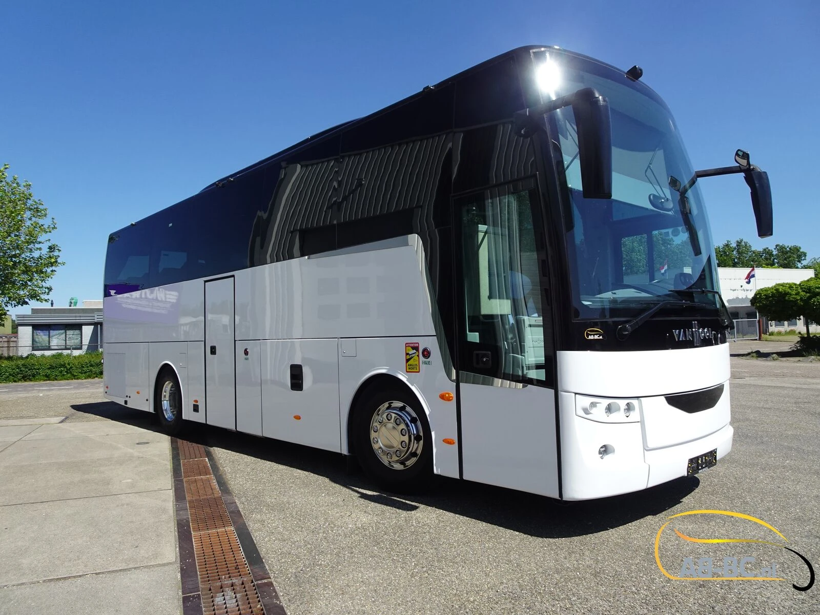 Van Hool EX11 High 45 Seats EURO 6 - 10 mtr 2022 изображение 1