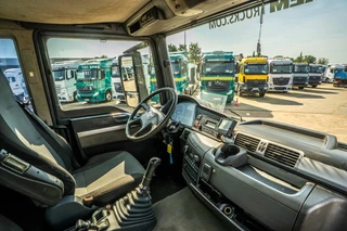 MAN TGS 2011 - 33.400 BB - HIAB 377 E-5 HIPRO imagen 19