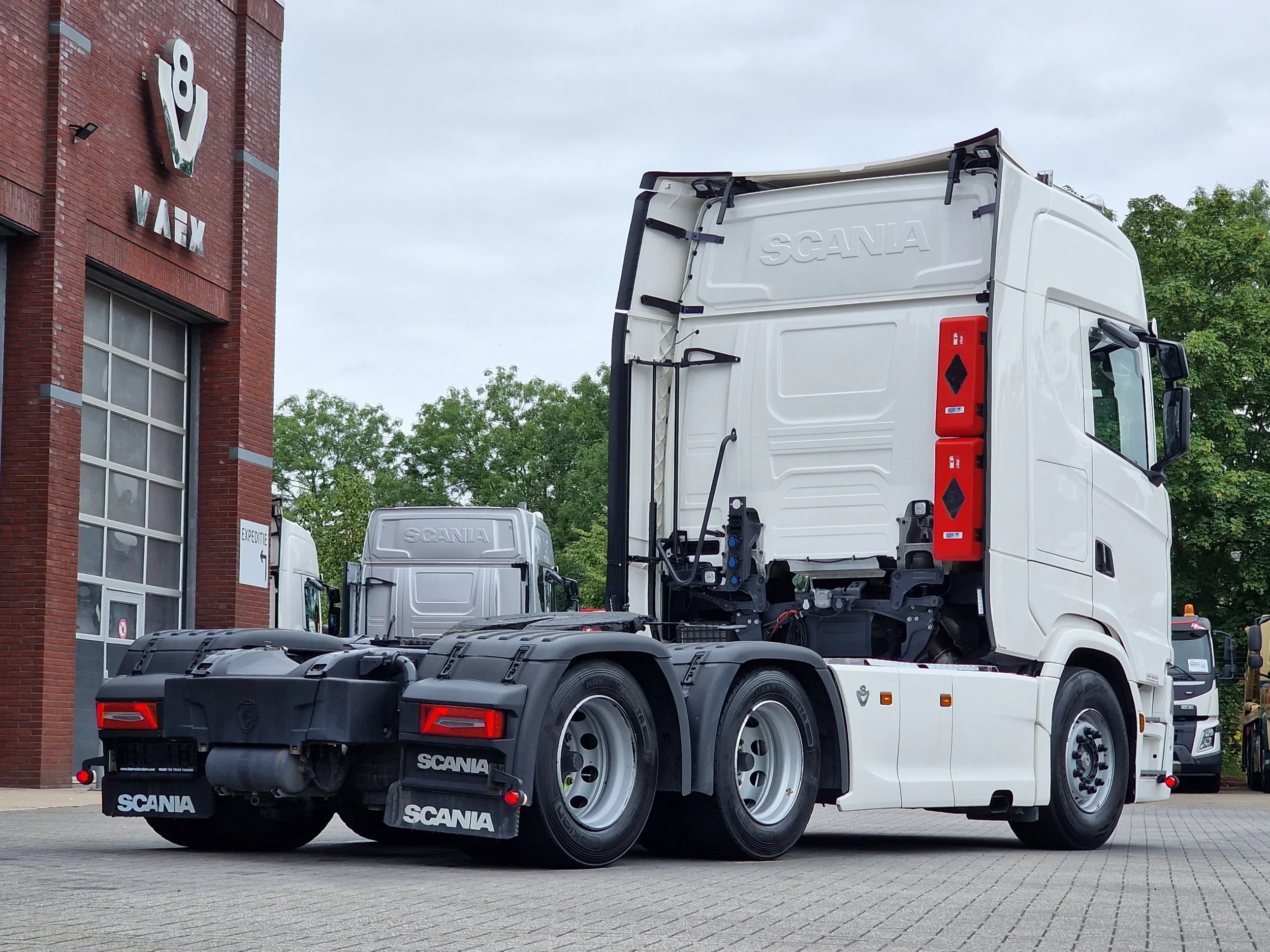 Scania S 2023 - 590S V8 NGS 6X4 - retarder - full air - leather - WB 315 - frigo afbeelding 6