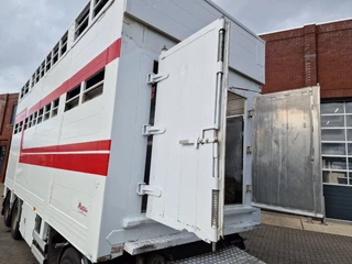 Samro N/A 2012 - 3 axle - 2 deck livestock - Lifting roof - Regnault box zdjecie 10