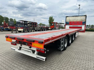 KAESSBOHRER N/A 2026 - new and unused Heavy-Duty flatbed / 690cm extendable / steering axle / lift axle / twistlocks / timberstakes / NL-trailer / APK: 04-2027 bild 6
