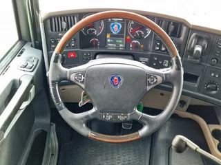 Scania R620-V8 2013 - Topline 6x2 - Retarder - Full air - Leather - 3.15 WB - Bull bar image 18