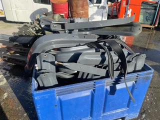DAF N/A - 1659141 BRANDSTOFTANKSTEUN+ 1960993 BAND L=1160 MM (MORE PIECES IN STOCK) bild 6