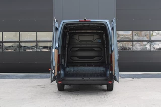 Renault Master 2024 - T35 2.0 dCi 170pk L2H2 Extra - Navigatie - Blind Spot - Camera - Stoelverwarming - Verwarmde voorruit - Rijklaar obrazek 4
