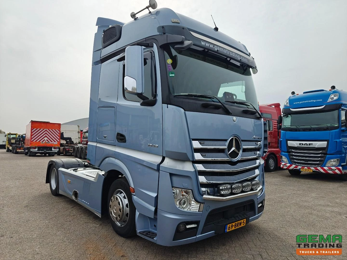Mercedes-Benz Actros 2015 - 1845 imagem 2