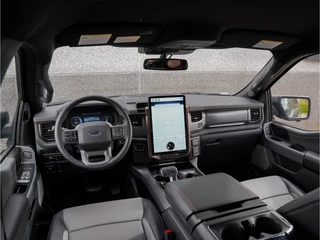 Ford F-150 2023 - Lightning Lariat Standard Range immagine 3